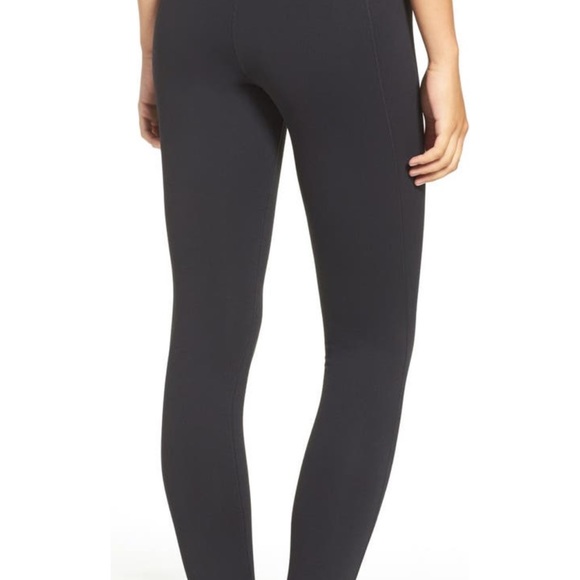 Zella Live In High Waisted Legginsg - Picture 2 of 4